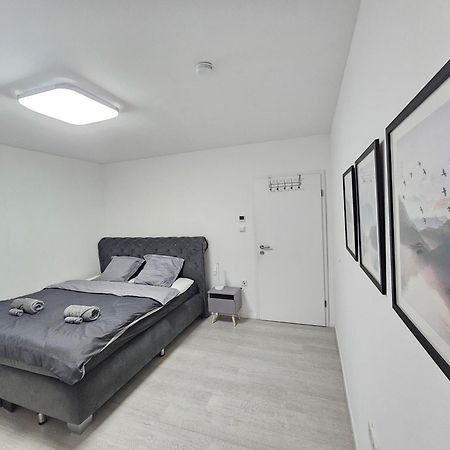 Jireh Home - Modern, Barrierearm, Klinikumsnah ميندين المظهر الخارجي الصورة